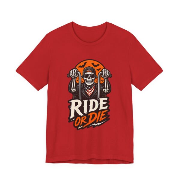 6854446743229705225_2048.jpeg Ride or Die Skull Motorcycle Tee — Vintage Biker T‑Shirt