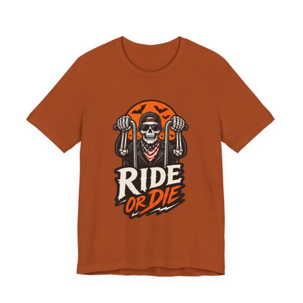 6960655192737680258_2048.jpeg Ride or Die Skull Motorcycle Tee — Vintage Biker T‑Shirt
